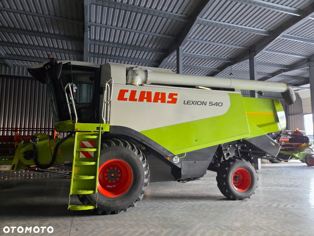 Claas Lexion 540 2006 Rok, heder V 660, 3260 mtg na silniku, Nie Malowany, Stan Bardzo Dobry - 4