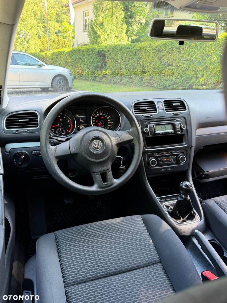 Volkswagen Golf - 14