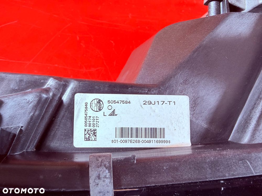 LAMPA LEWA ALFA ROMEO GIULIA LED BI XENON SKRĘTNA 35W USA - 6