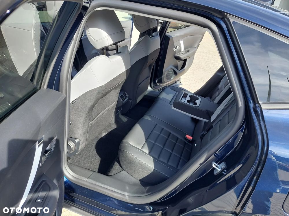 Citroën C4 1.2 mHEV Max eDCT6 - 32