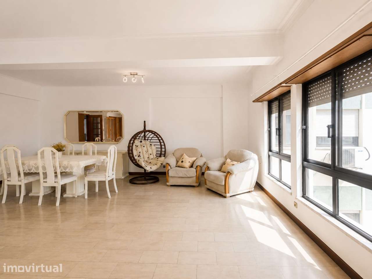 Apartamento T2 com Garagem e Varanda no Lumia - Grande imagem: 3/32