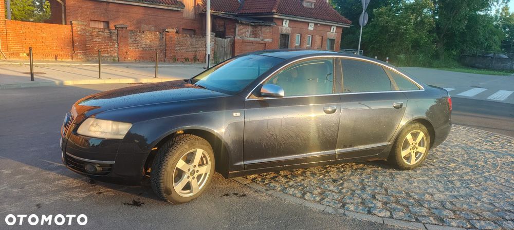 Audi A6 Limousine 2.4 - 7