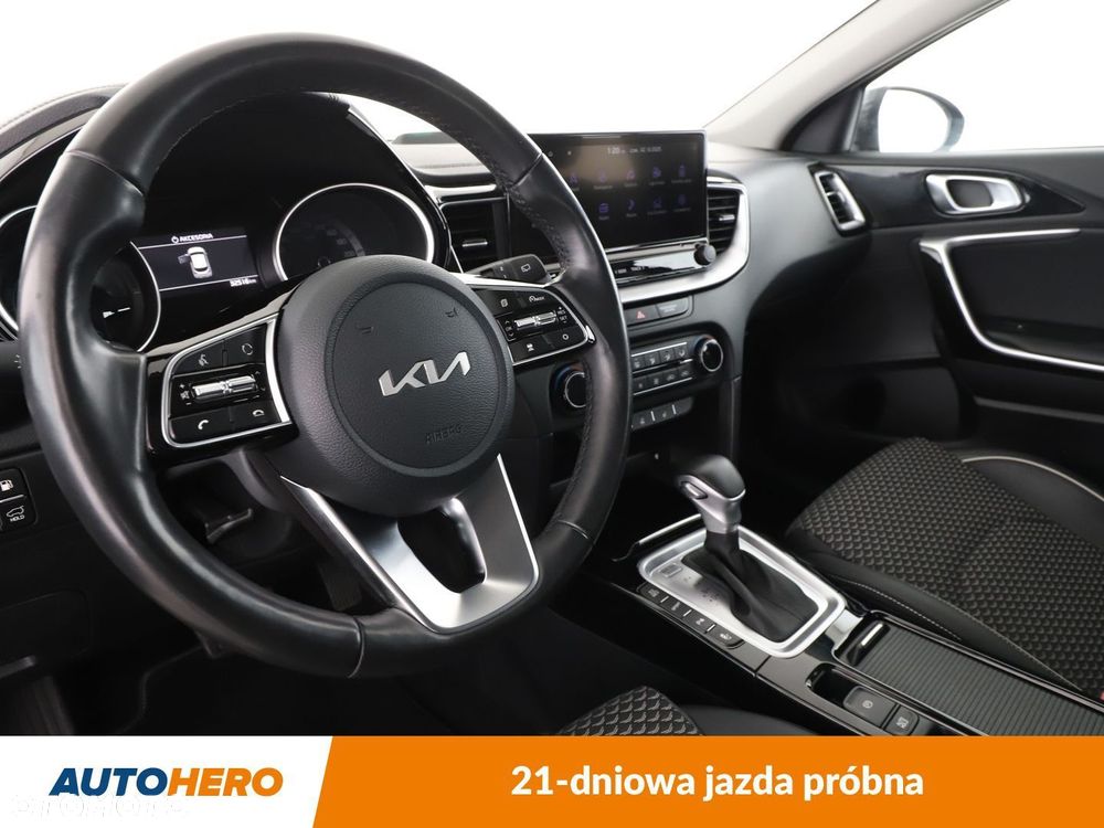 Kia XCeed - 12