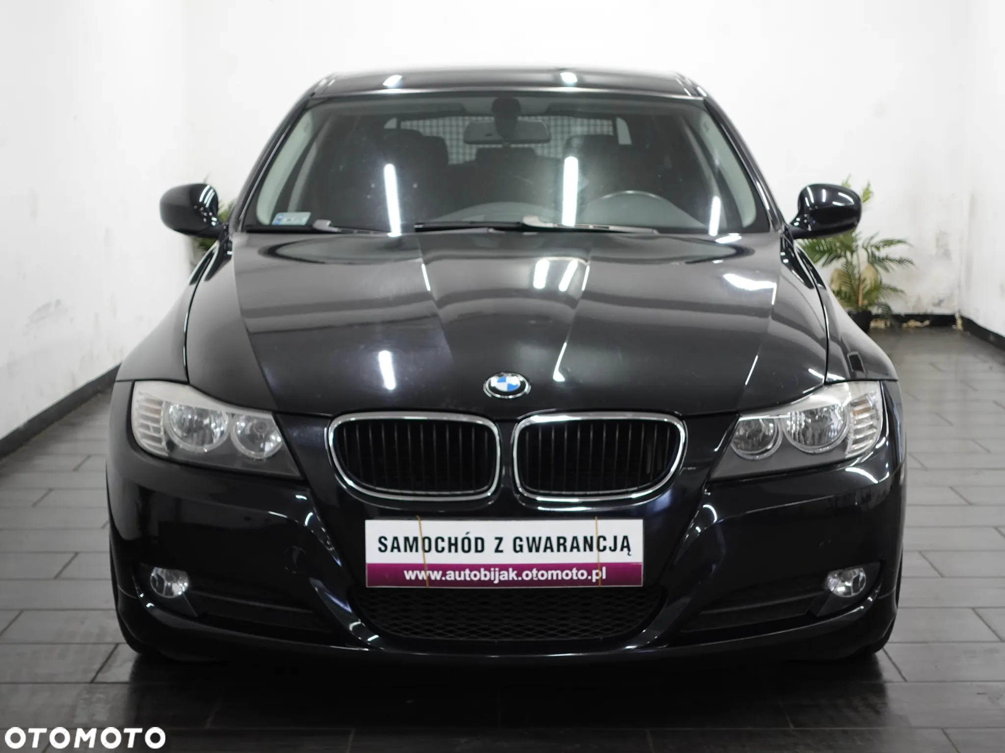 BMW Seria 3 320d DPF Touring - 13