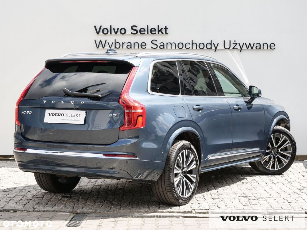 Volvo XC 90 - 9