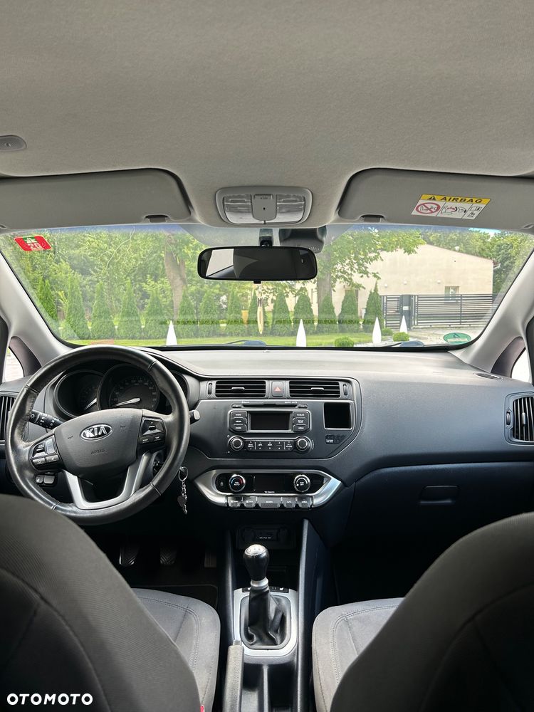 Kia Rio - 7