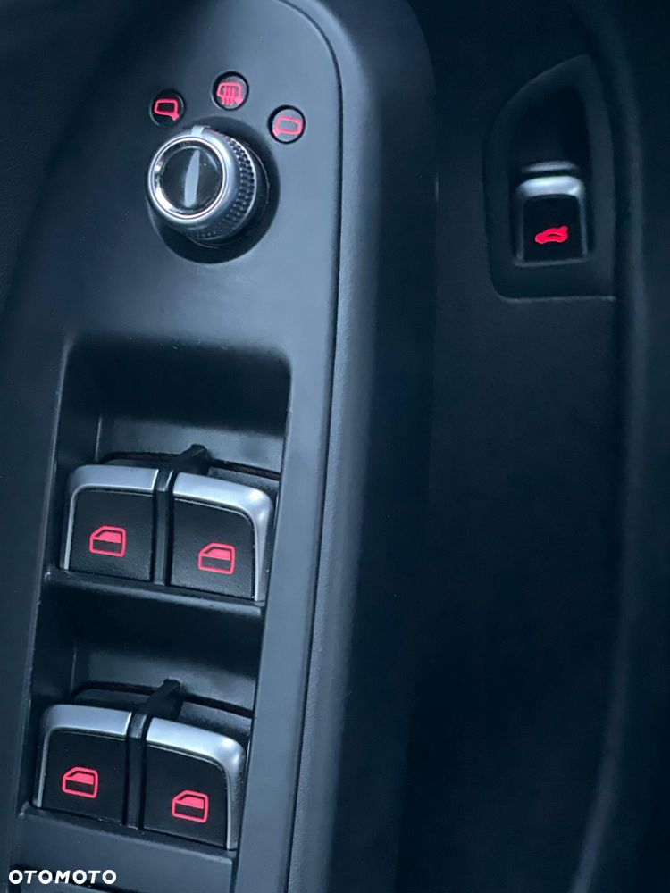 Audi A4 Limousine 1.8 TFSI S line Sportpaket - 31