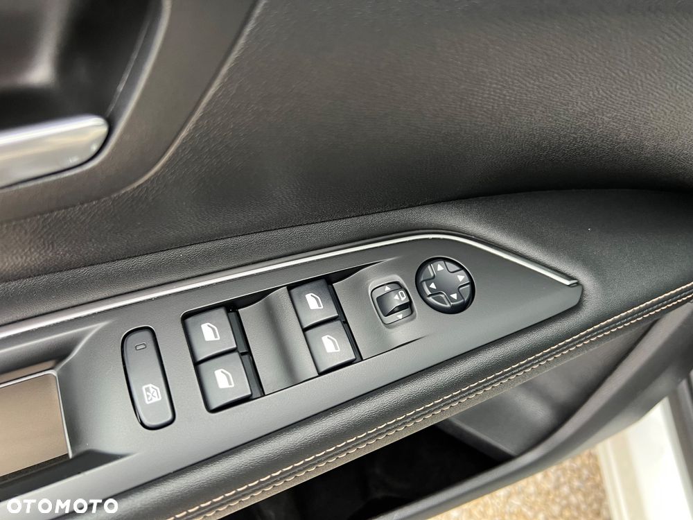 Peugeot 3008 PureTech 180 Stop & Start GPF EAT8 GT - 19