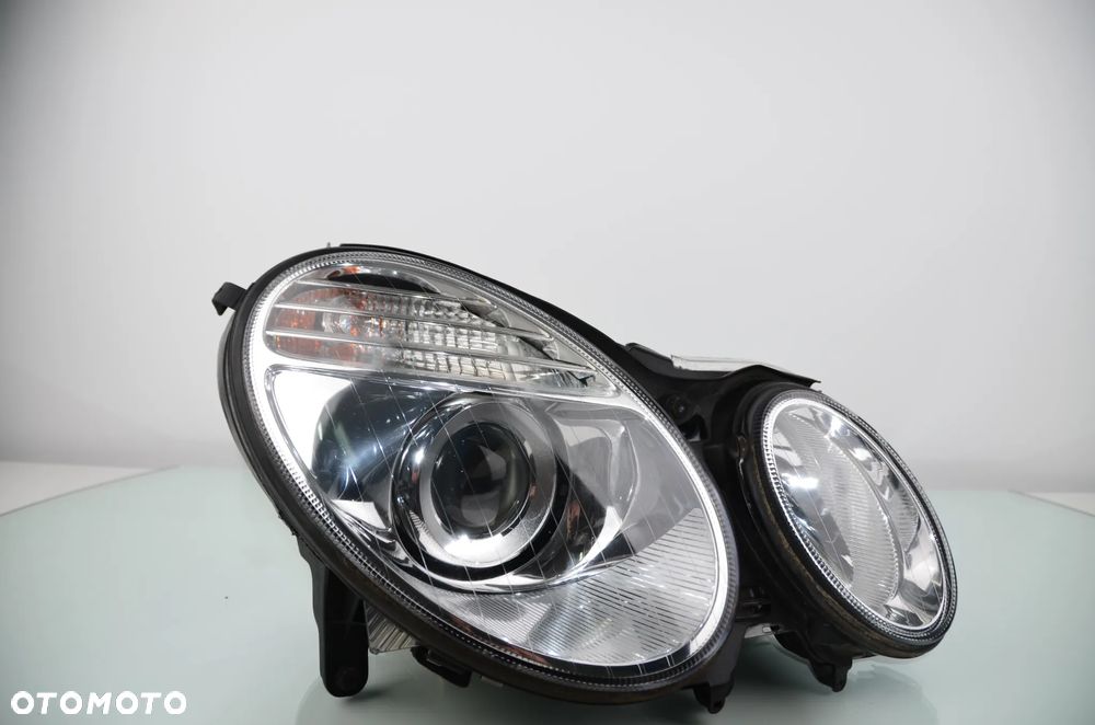 MERCEDES KLASA E W211 FACELIFT BI-XENON DYNAMICZNY A2118205261 z modułami Prawy Przedni Oryginał - 2