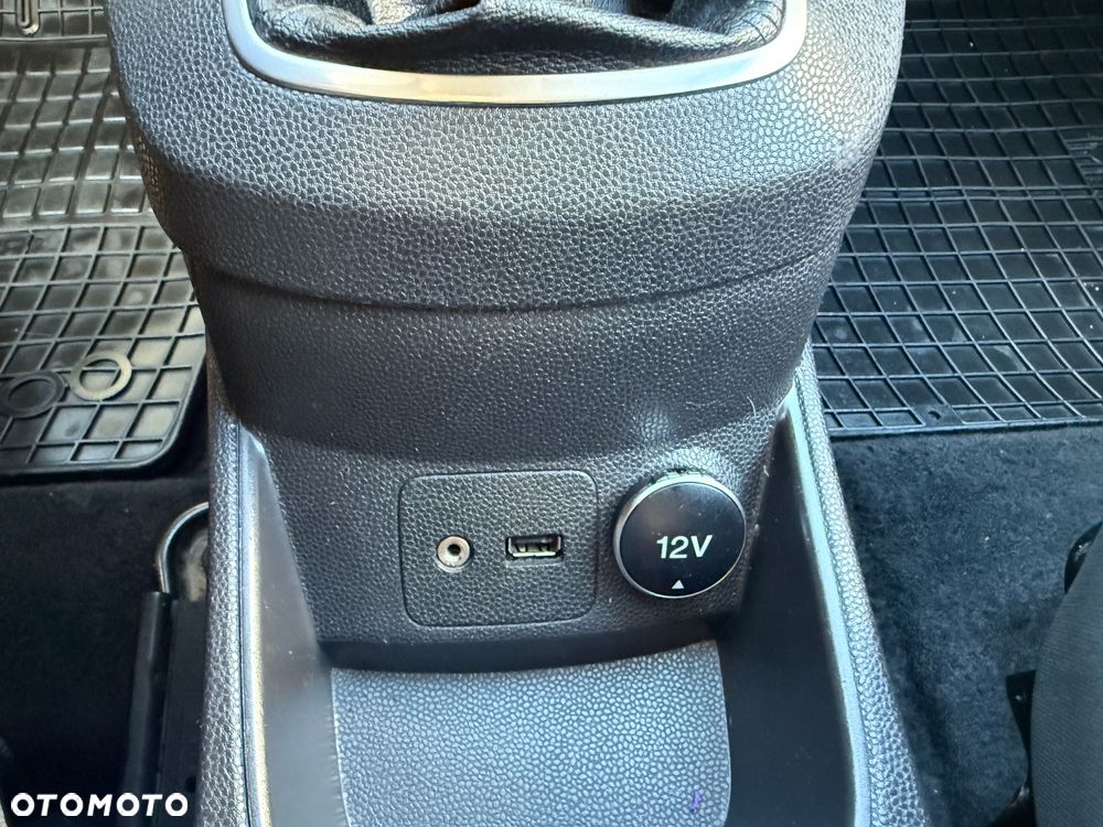 Ford Fiesta - 23