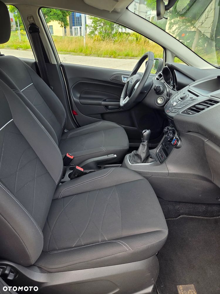 Ford Fiesta 1.25 Titanium EU6 - 13