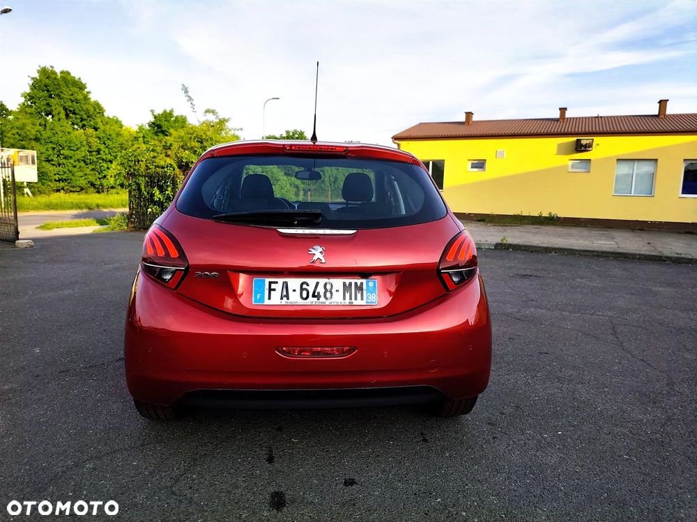 Peugeot 208 PureTech 82 Start & Stop Allure - 15