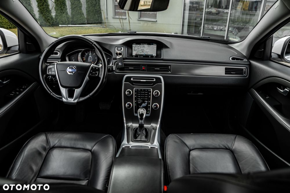 Volvo XC 70 - 26