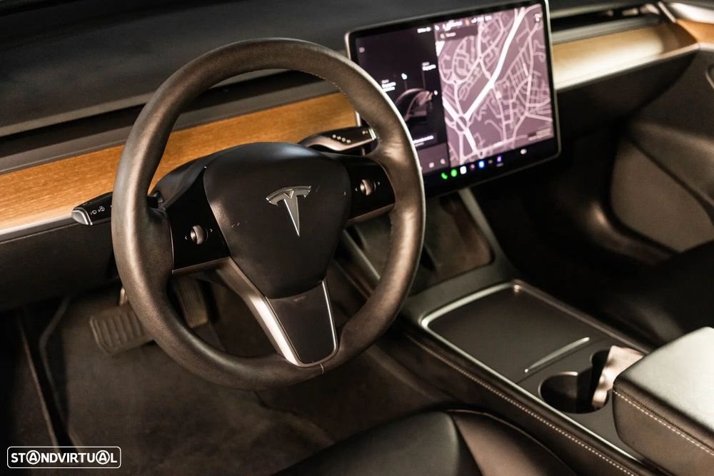 Tesla Model 3 - 20