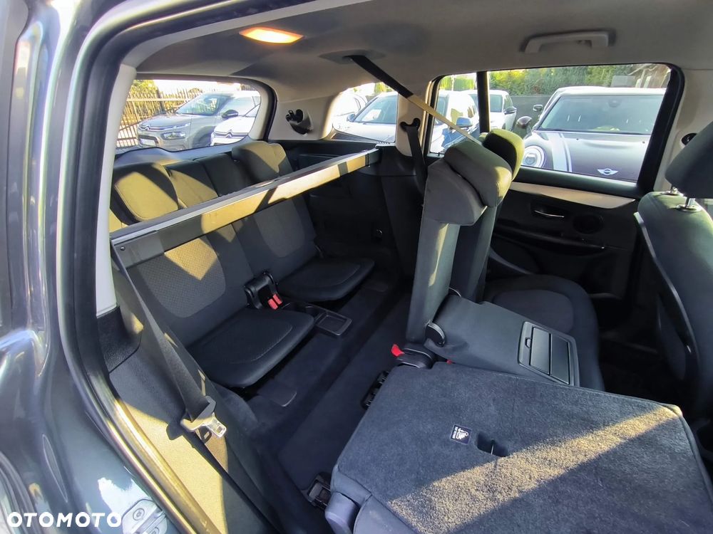 BMW Seria 2 216d GT Sport Line - 7