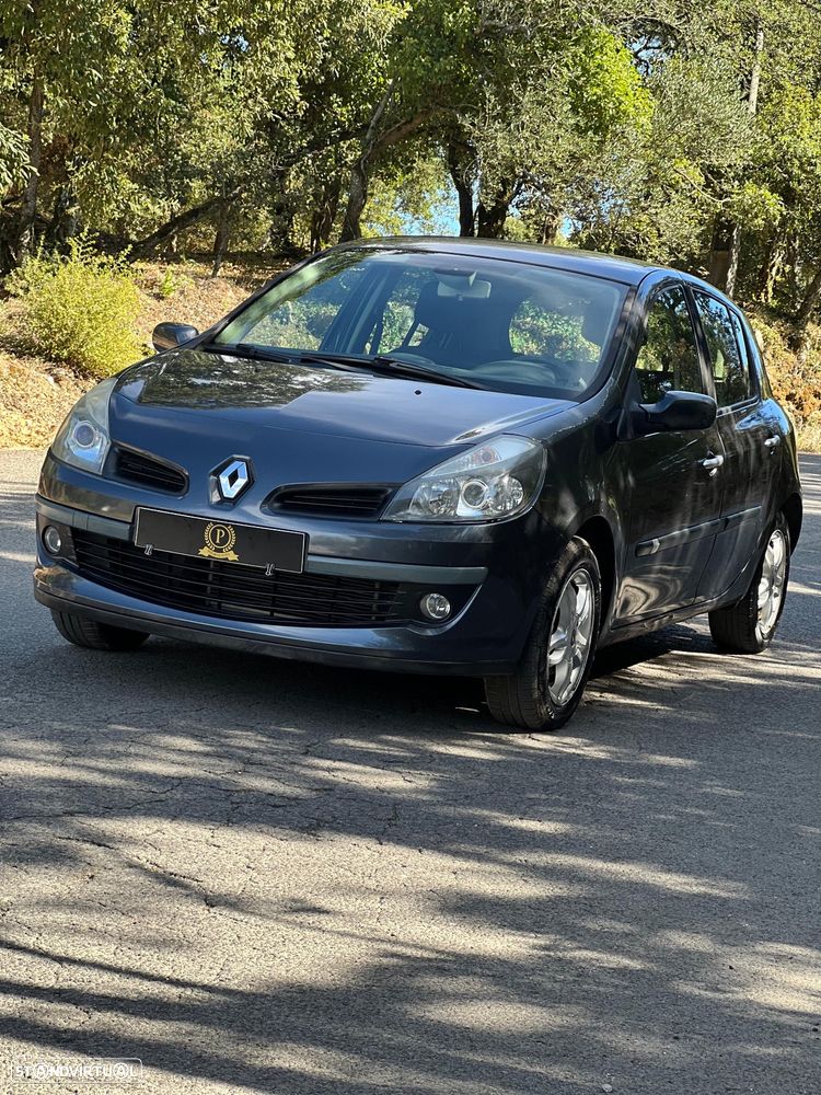 Renault Clio 1.2 16V Dynamique - 1