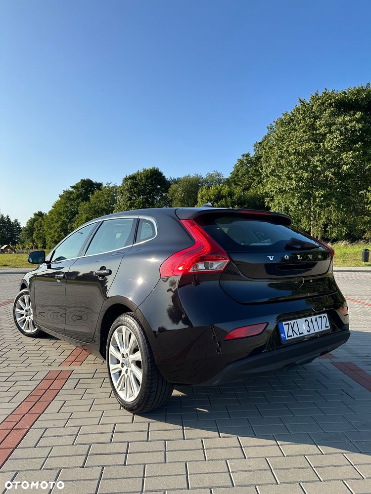 Volvo V40 D2 Summum - 4