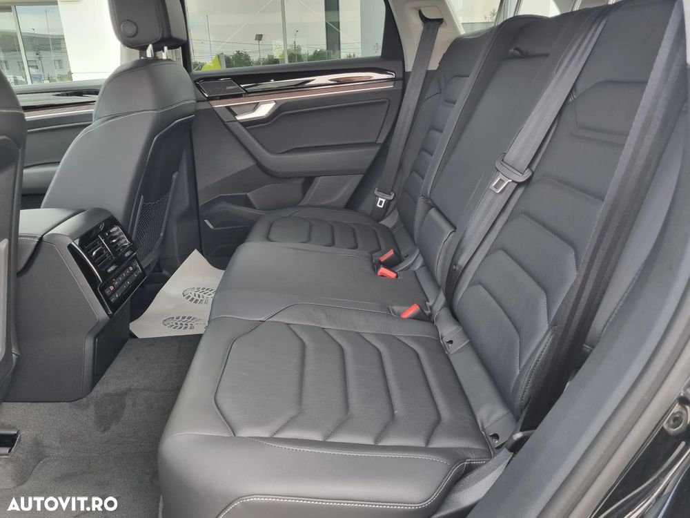 Volkswagen Touareg - 31