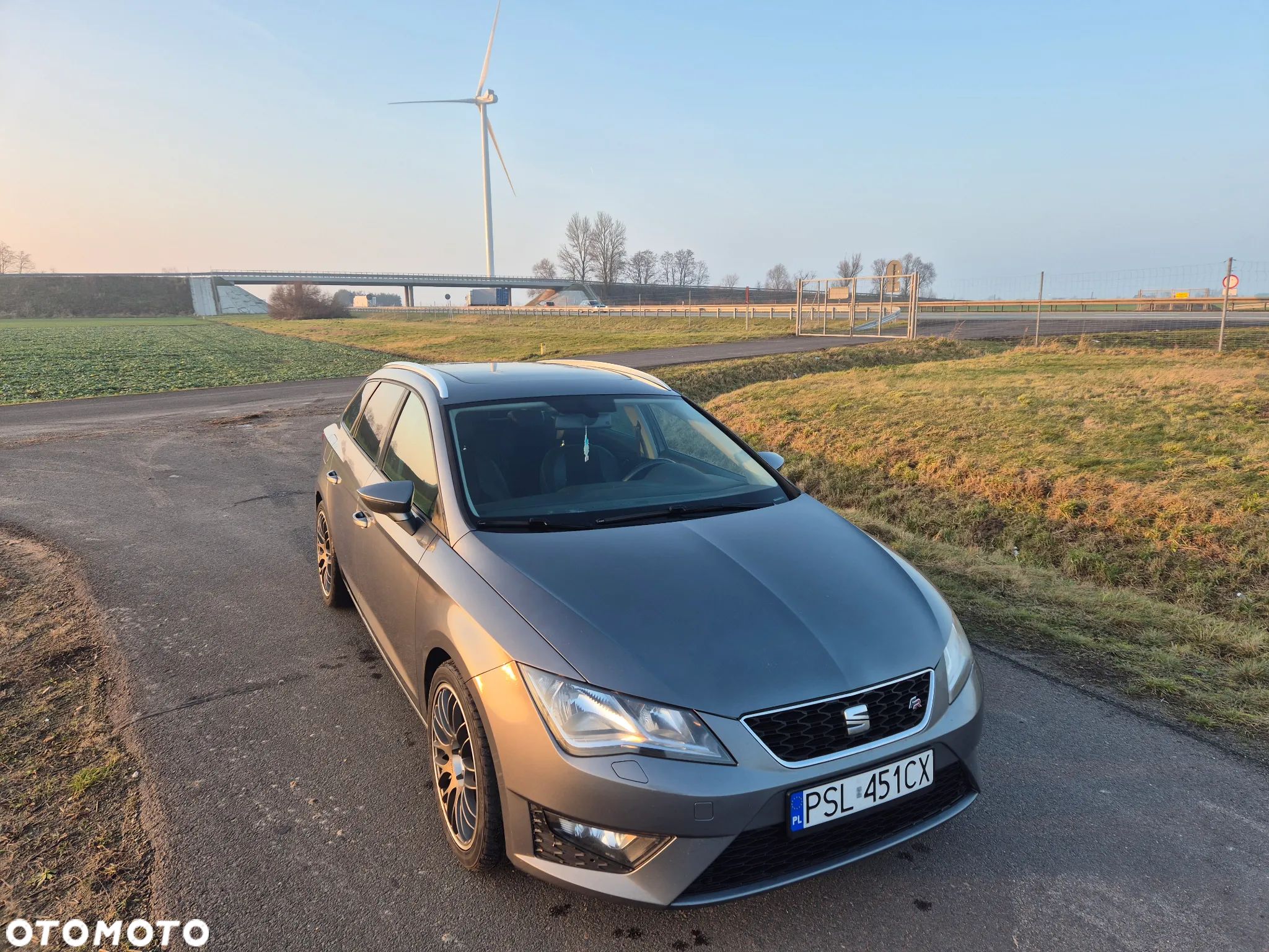 Seat Leon 2.0 TDI DPF DSG FR - 1