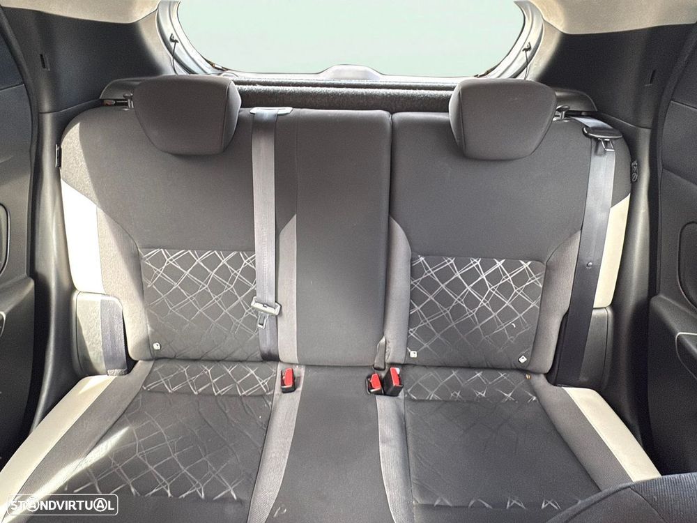 Nissan Micra 0.9 IG-T N-Connecta S/S - 17