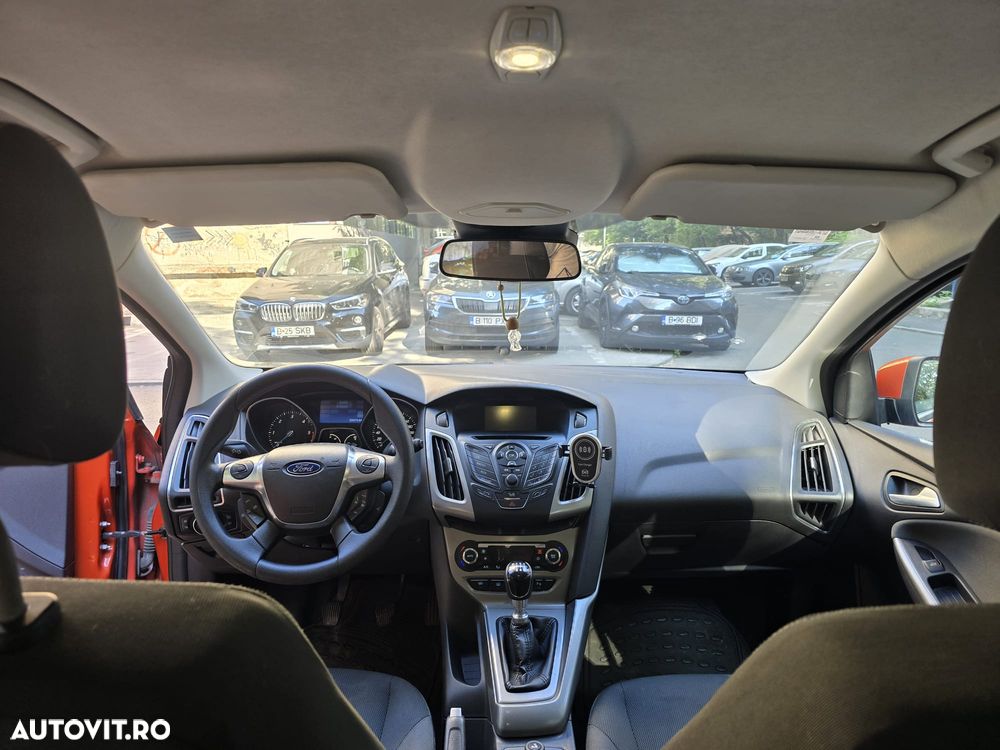 Ford Focus 1.6 TDCI DPF Sport - 12