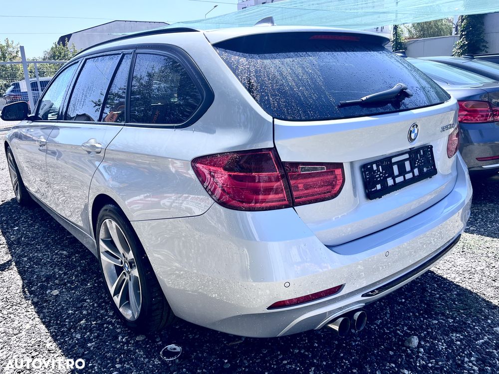 BMW Seria 3 320d Aut. Blue Performance Sport Line - 31