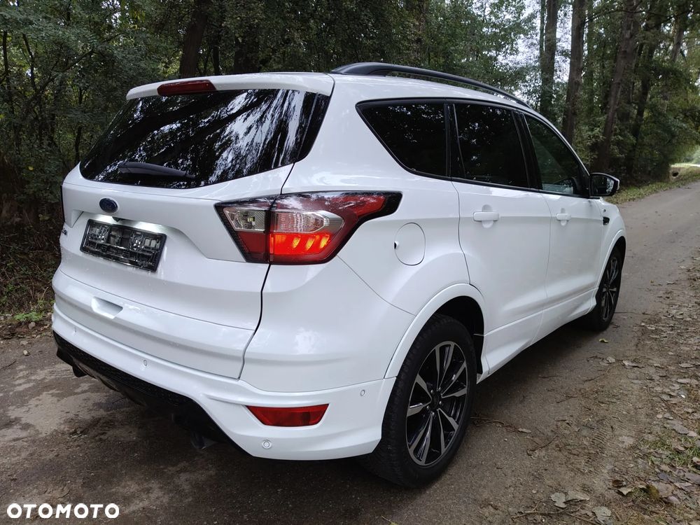 Ford Kuga 2.0 TDCi 2x4 ST-Line - 14