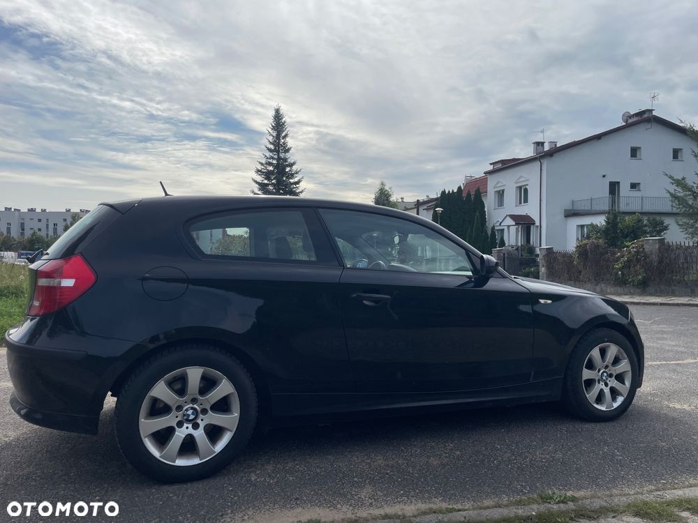 BMW Seria 1 118d - 4