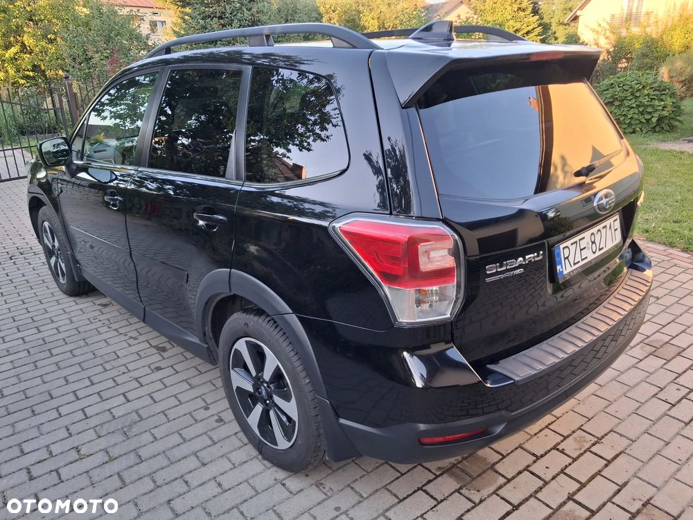 Subaru Forester 2018 photo 4