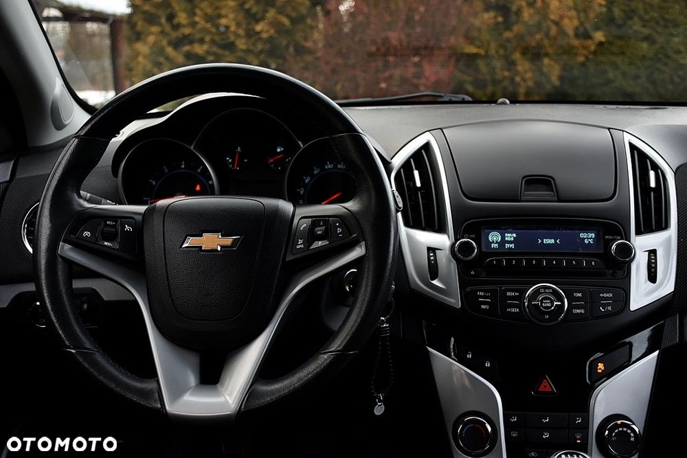 Chevrolet Cruze 1.6 LT+ - 5