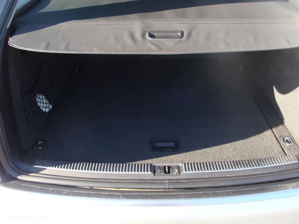 Audi A4 Avant - 16