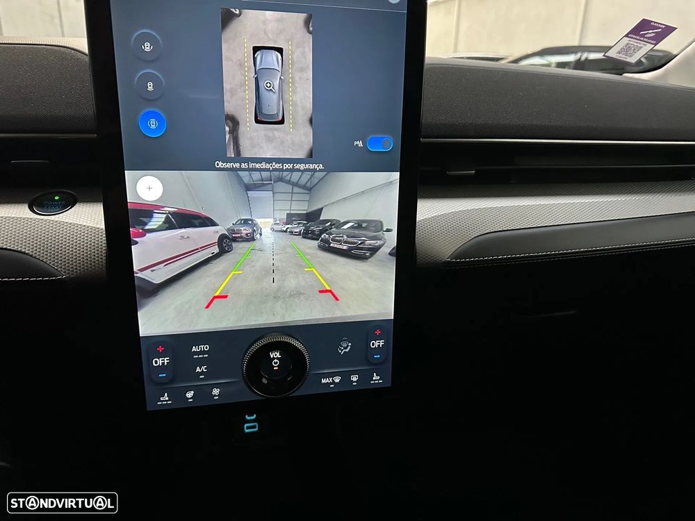 Ford Mustang Mach-E Standard - 19