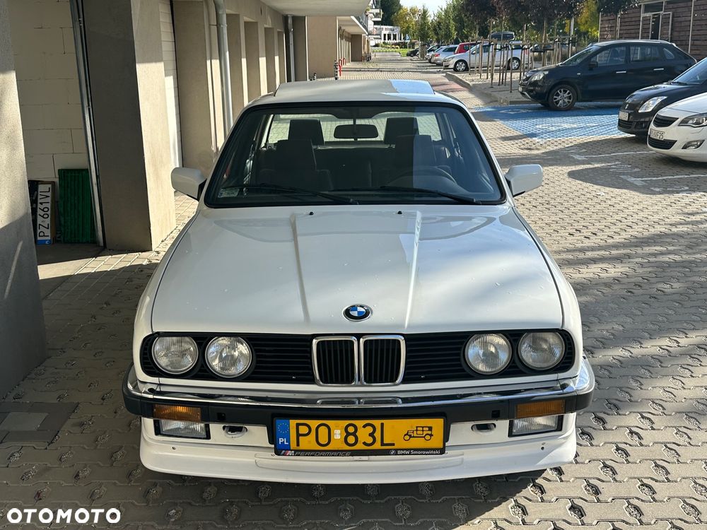 BMW Seria 3 325e - 5