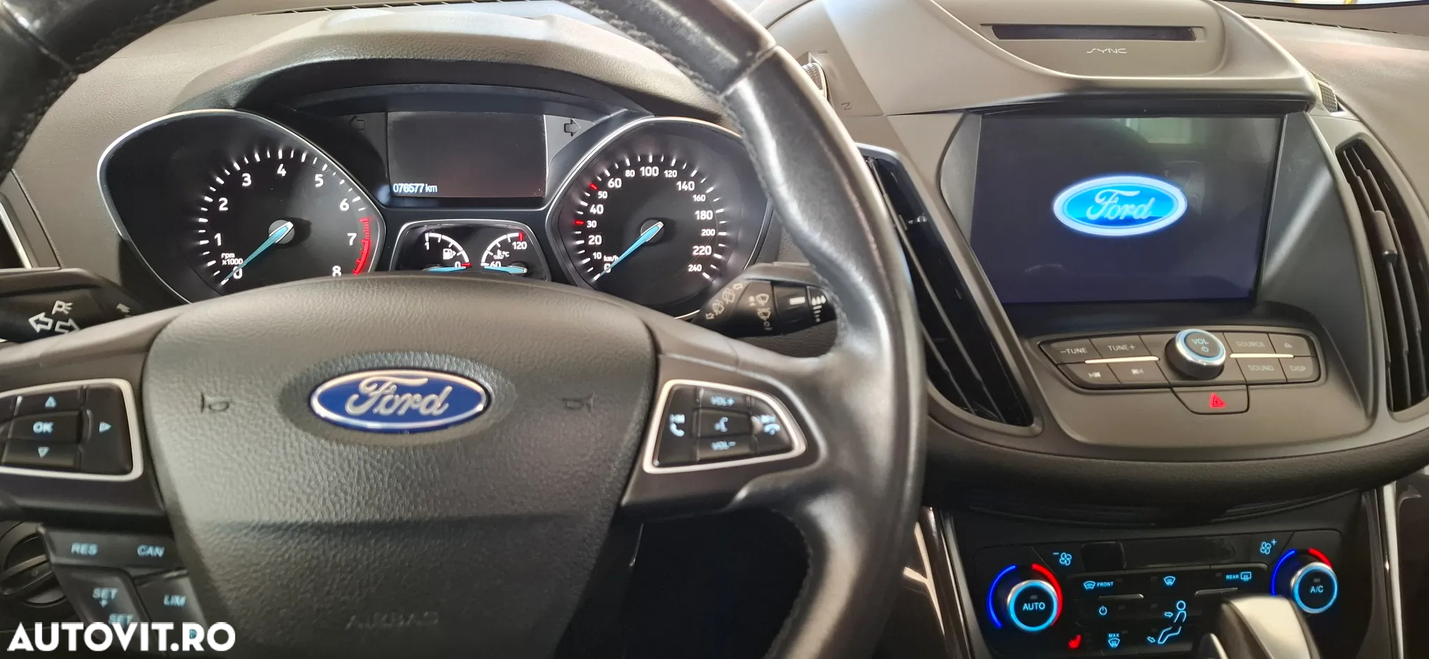 Ford Kuga 1.5 EcoBoost 4x4 Aut. Titanium - 13