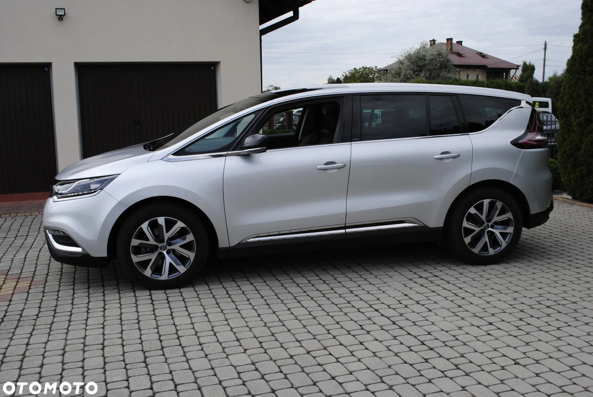 Renault Espace 1.6 dCi Energy Initiale Paris EDC 7os - 18