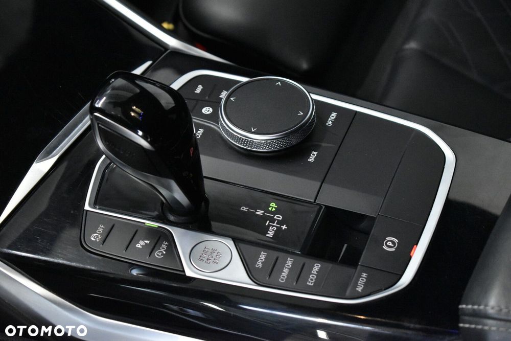 BMW Seria 3 330i xDrive M Sport sport - 21