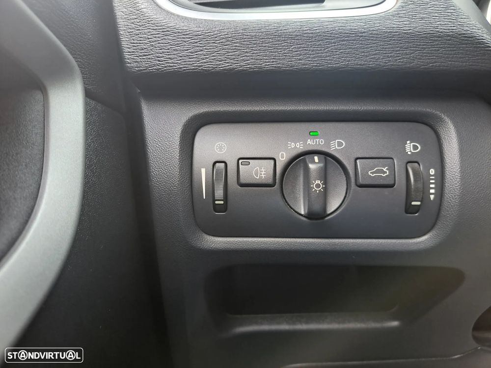 Volvo V40 1.6 D2 Eco Kinetic - 18
