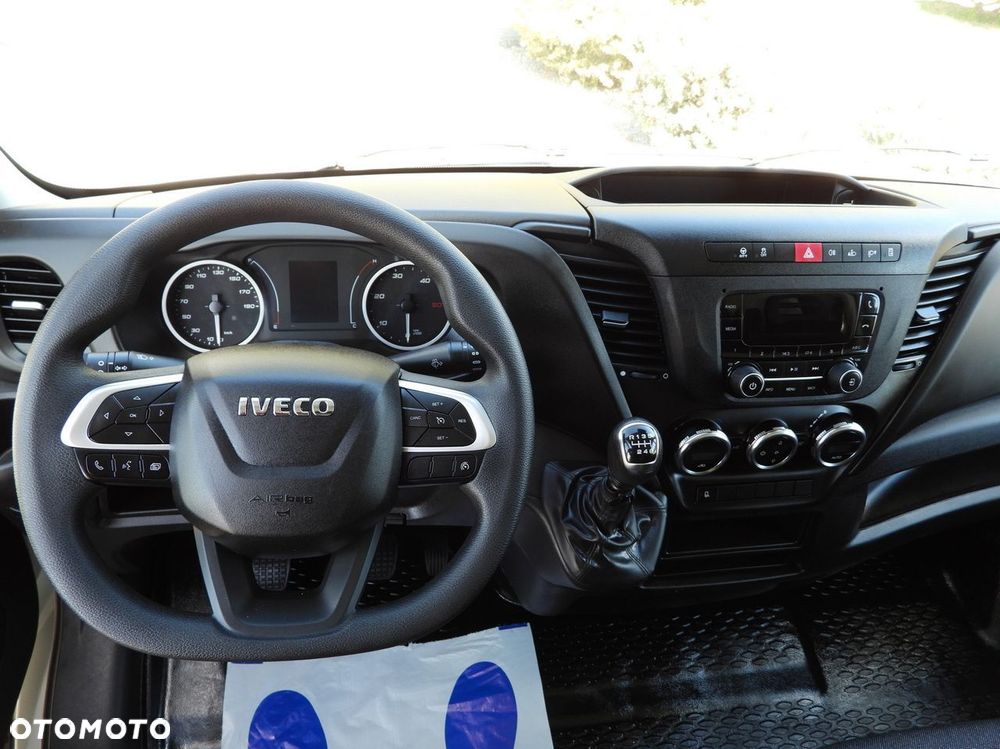 Iveco DAILY 35C16 KONTENER WINDA 8 PALET TEMPOMAT BLIŹNIACZE KOŁA KLIMATYZACJA  160KM - 29