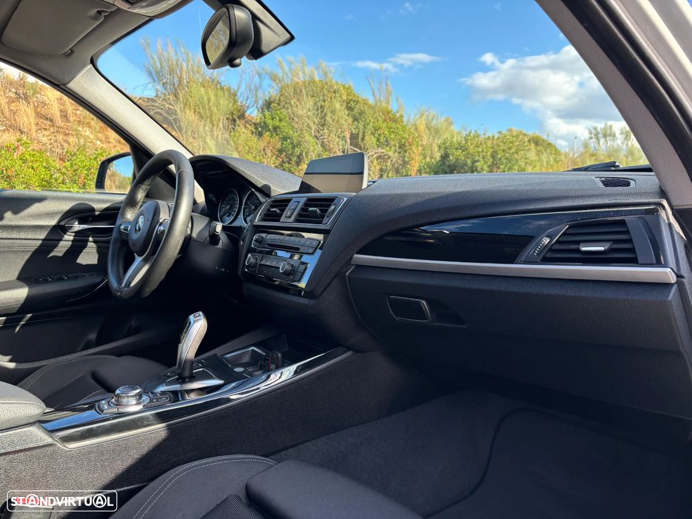 BMW 116 dA Line Sport - 24