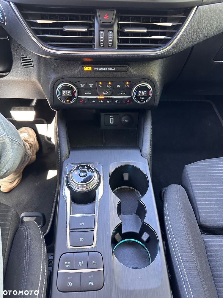 Ford Focus 1.0 EcoBoost Titanium Business - 10