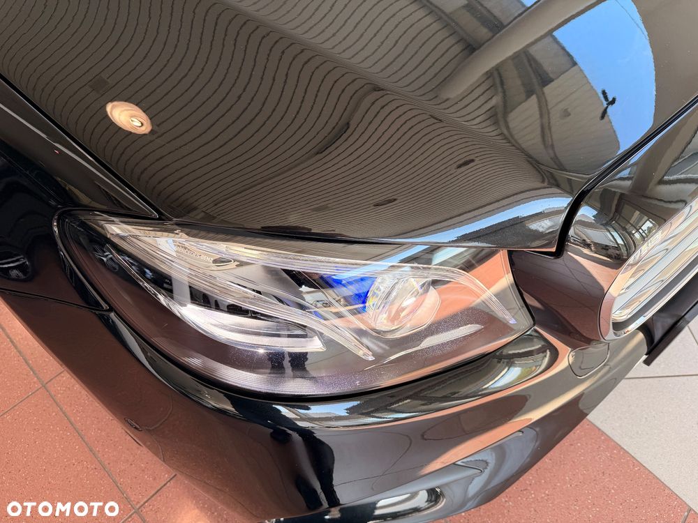 Mercedes-Benz Klasa E 220 d 4-Matic 9G-TRONIC - 13
