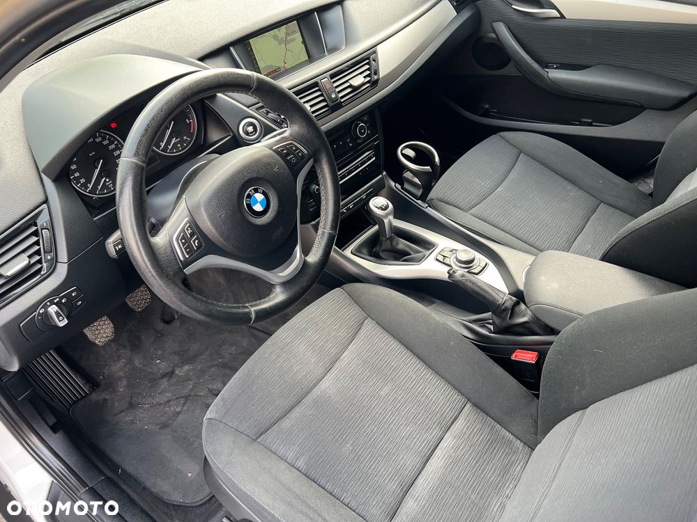 BMW X1 sDrive16d Sport Line - 13