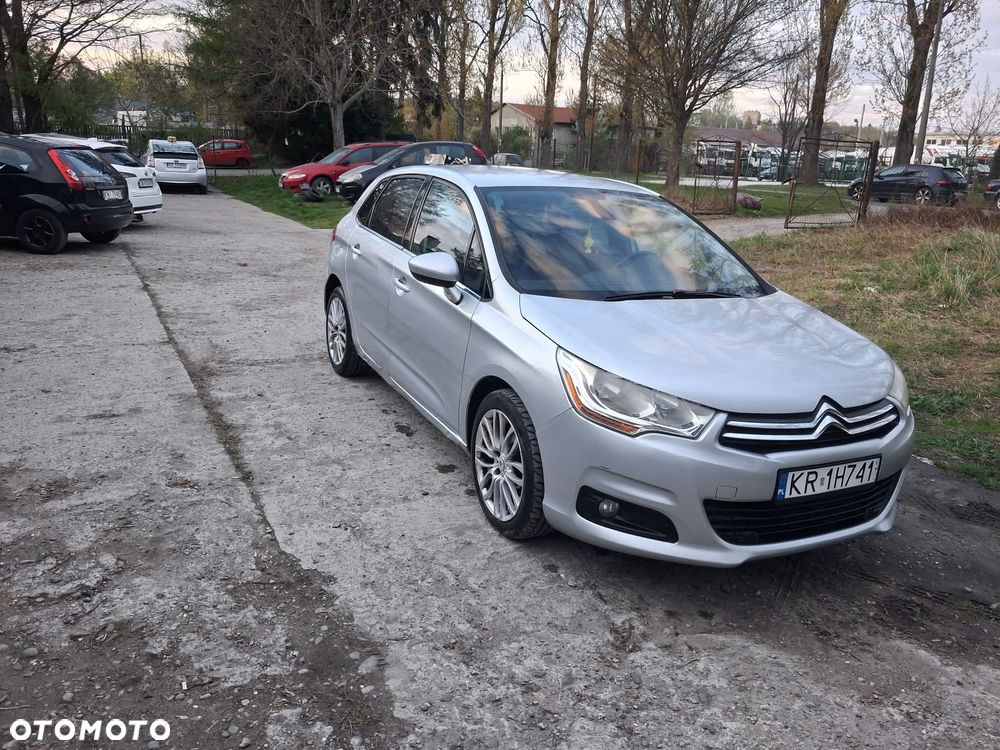 Citroën C4 HDi 90 Attraction - 4