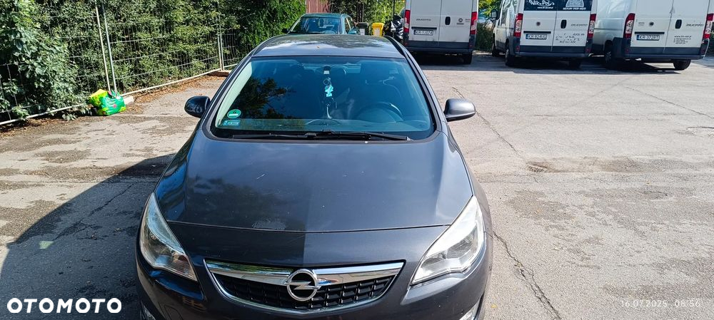 Opel Astra 1.6 Sports Tourer Edition - 2