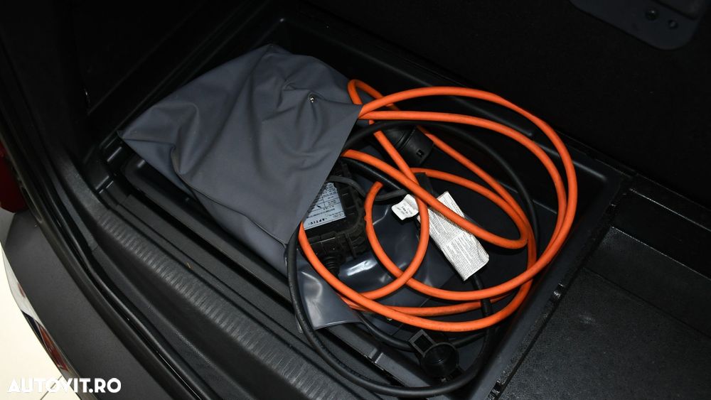 Peugeot 3008 PHEV 300 EAT8 4X4 GT - 35