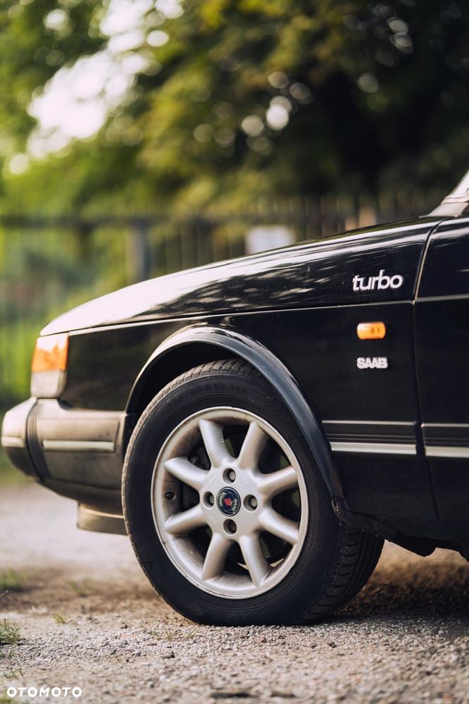 Saab 900 900i 2.1-16 - 2