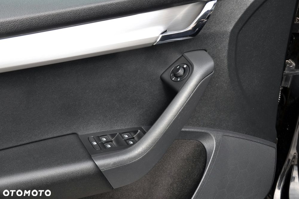 Skoda Octavia 2.0 TDI Elegance DSG - 37