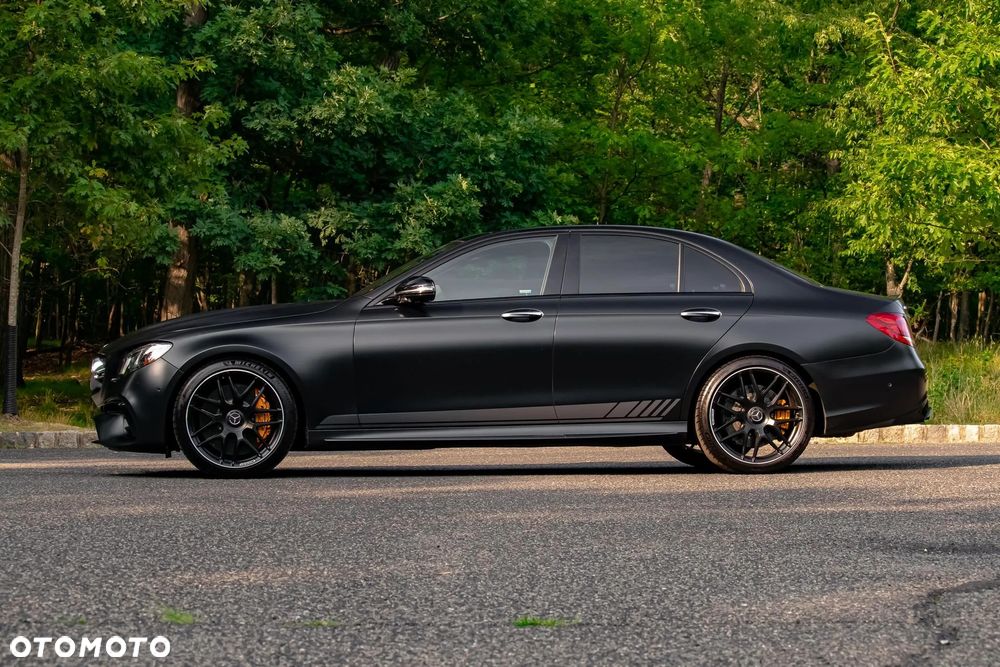 Mercedes-Benz Klasa E 300 9G-TRONIC AMG Line - 3
