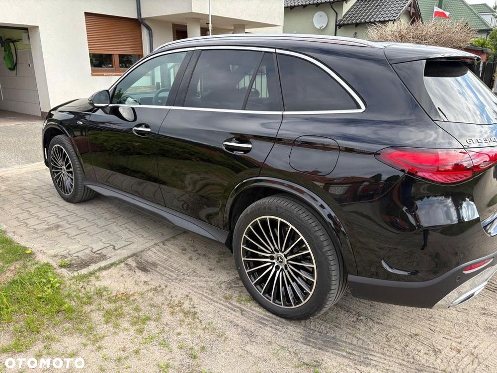 Mercedes-Benz GLC - 4