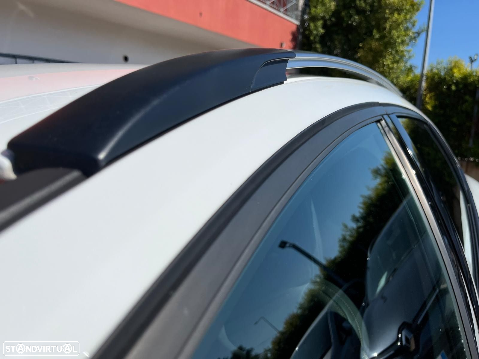 Volvo V40 Cross Country 1.5 T3 Summum Geartronic - 8